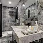 Apartment Triomphe - A *