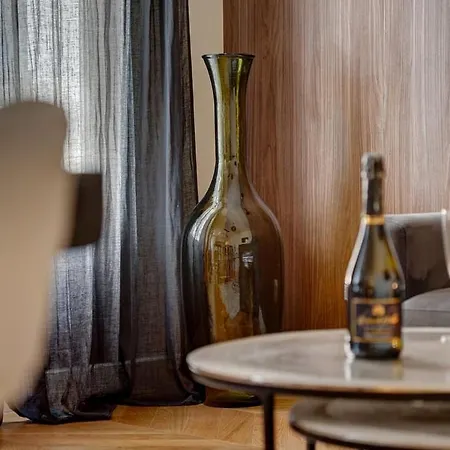 Apartment Triomphe - A Paris