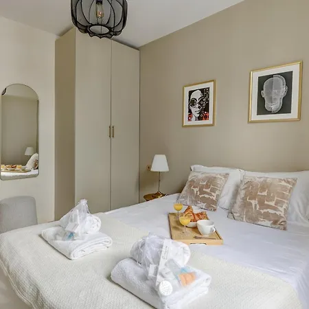 Triomphe - A * Paříž