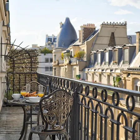 Triomphe - A * Paris