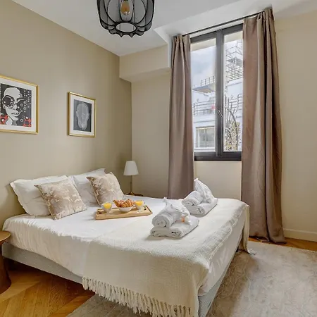 Apartment Triomphe - A *