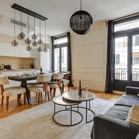 Triomphe - A * Paris