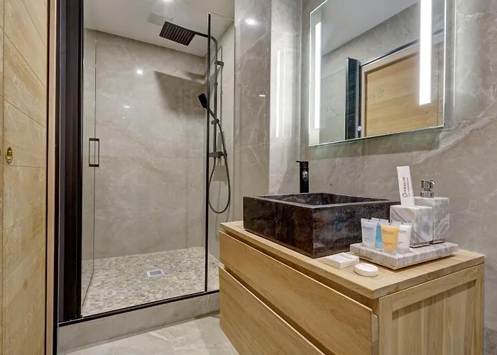 아파트 Triomphe - A