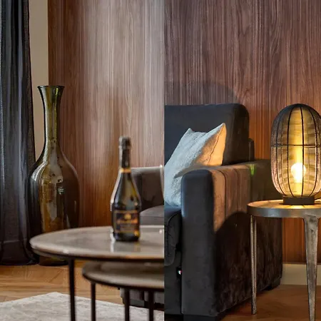 Triomphe - A Appartement *