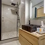 Apartment Triomphe - A